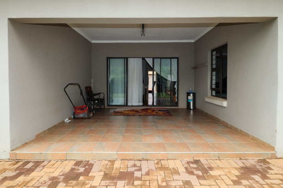 3 Bedroom Property for Sale in Wilkoppies North West